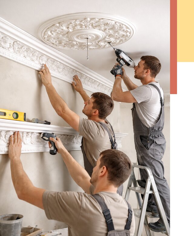 Монтаж лепнины на потолок в Каспийске от 3258 руб. быстро и недорого | ОТДЕЛОЧНИК-Ксп